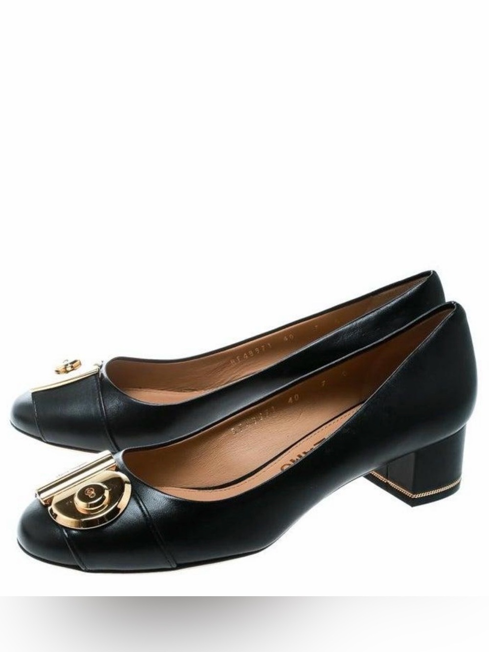 Salvatore Ferragamo Fiamma Keyhole Leather Pumps Black 7C